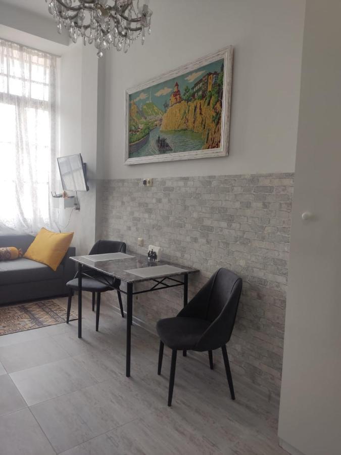 Ahmashenebeliapart Tbilisi Exterior foto